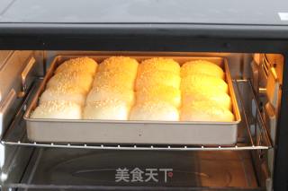 超松软芝麻餐包的做法步骤：11