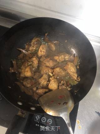 啤酒烧鸡块的做法步骤：10