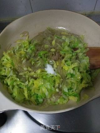 卷心菜炒地瓜粉的做法步骤：10