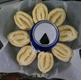 花环椰蓉面包的做法步骤：9