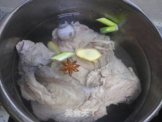 大棒骨枸杞汤的做法步骤：6