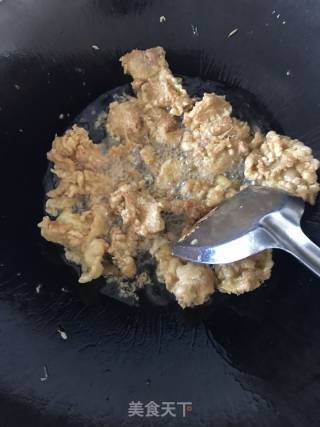 炸鸡皮的做法步骤：6