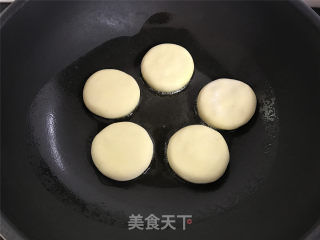红薯香蕉糯米煎饼的做法步骤：9