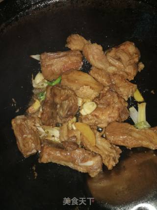 #团圆饭#红烧排骨的做法步骤：8