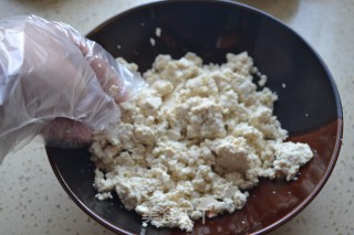 珍珠豆腐肉丸子的做法步骤：2