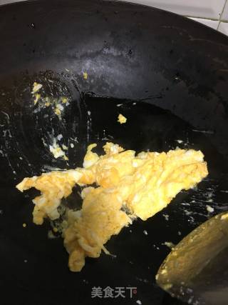 广式炒米粉的做法步骤：4