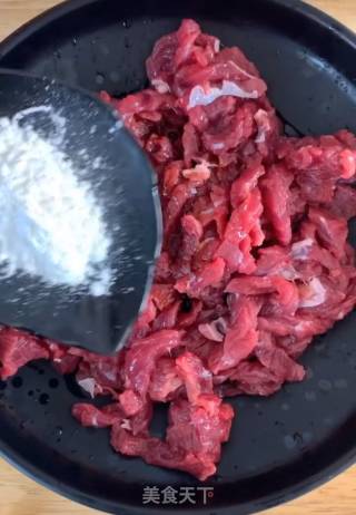 洋葱炒牛肉的做法步骤：3