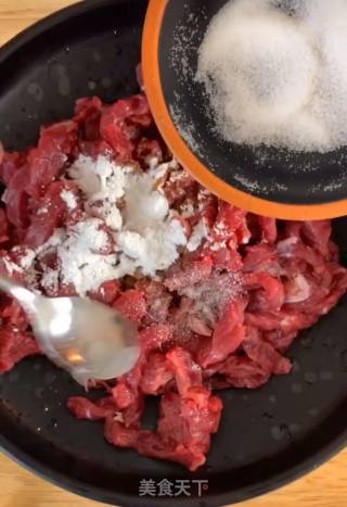 洋葱炒牛肉的做法步骤：4
