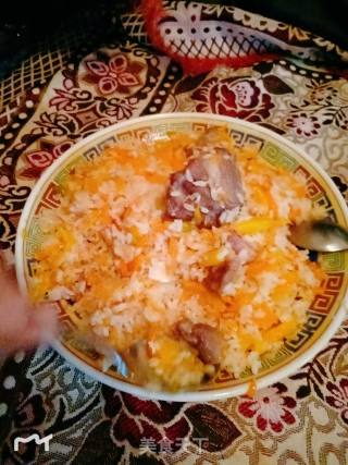 新疆羊肉抓饭的做法步骤：9
