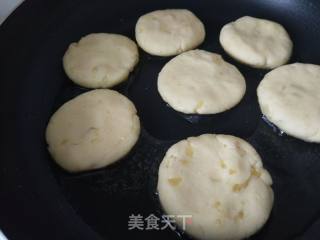 奶香土豆饼的做法步骤：6