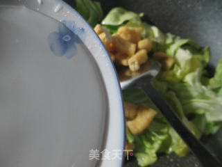 油豆条炒牛心菜的做法步骤：6