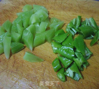 酱爆青笋的做法步骤：2