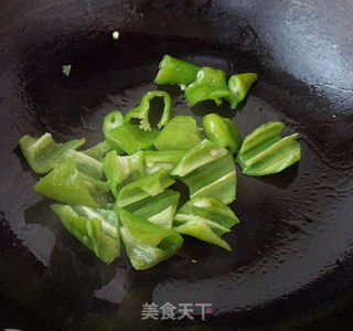 酱爆青笋的做法步骤：3