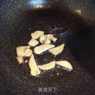 红烧鲳鱼的做法步骤：3