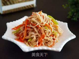 金针菇炒肉丝的做法步骤：9