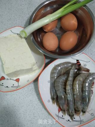 虾仁豆腐蒸蛋的做法步骤：1