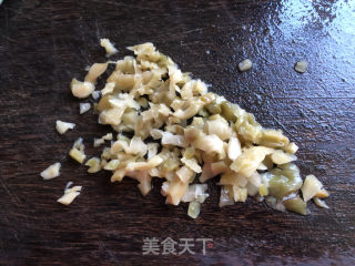 肉末炒毛豆籽的做法步骤：1