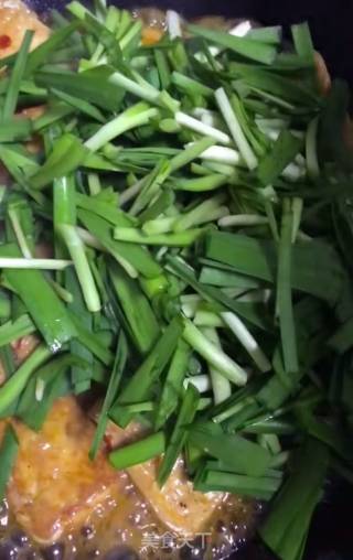 韭菜炒豆腐的做法步骤：7