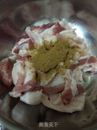 蜜汁烤肉的做法步骤：2