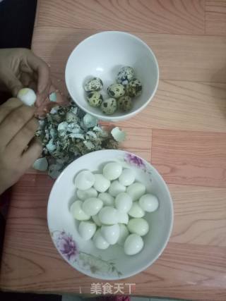 五花肉烧土豆鹌鹑蛋的做法步骤：3