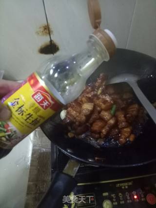 五花肉烧土豆鹌鹑蛋的做法步骤：7