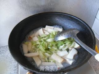 胡椒酱烧芹菜的做法步骤：5