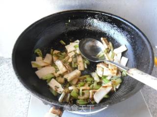 胡椒酱烧芹菜的做法步骤：10