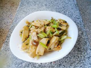 胡椒酱烧芹菜的做法步骤：13