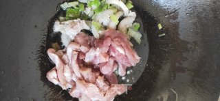 超级下饭的土豆炖猪肉----家里宝宝超级喜欢吃的做法步骤：4