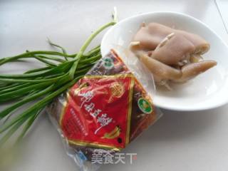 回锅肉皮的做法步骤：1