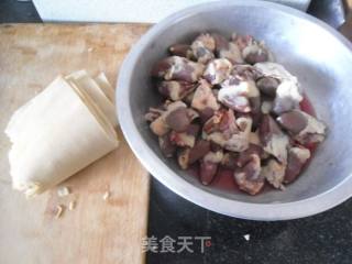 鸡心卤干豆腐的做法步骤：1