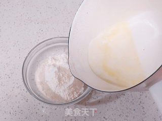 美颜美味~双重诱惑滴面包【草莓夹馅甜心包】的做法步骤：3