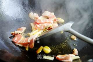 爆炒甘蓝的做法步骤：3