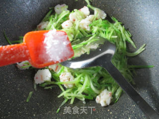 虾味球炒青萝卜的做法步骤：6