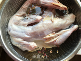 宫廷香膳鸭的做法步骤：1