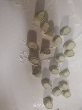 双色饺子的做法步骤：9