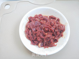 洋葱爆炒牛肉的做法步骤：4