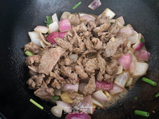 洋葱爆炒牛肉的做法步骤：10