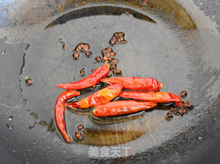 圆白菜炒钢丝面的做法步骤：6