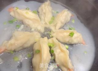 鲜虾猪肉煎饺的做法步骤：10