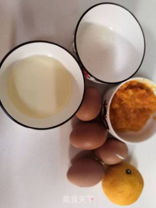 主食—南瓜杯子蛋糕的做法步骤：1