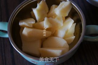 银耳山楂汤的做法步骤：3