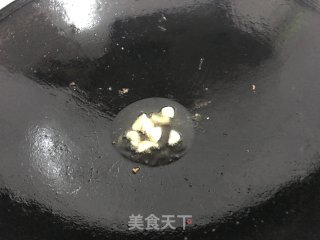 红烧鲫鱼的做法步骤：5