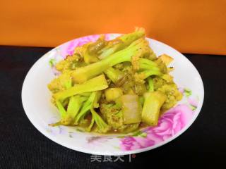 葱香花菜的做法步骤：7