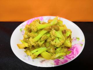 葱香花菜的做法步骤：9