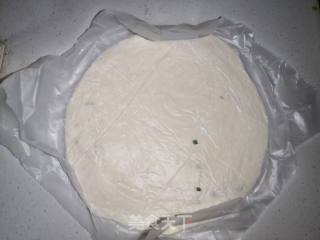 手抓饼版披萨的做法步骤：2