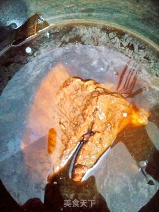 卤牛肉的做法步骤：2