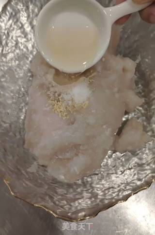 自制鱼豆腐的做法步骤：2