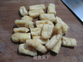 油豆条烧兔肉的做法步骤：2