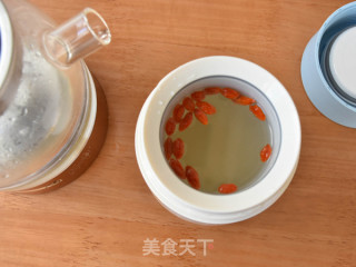 参片枸杞二米粥的做法步骤：7